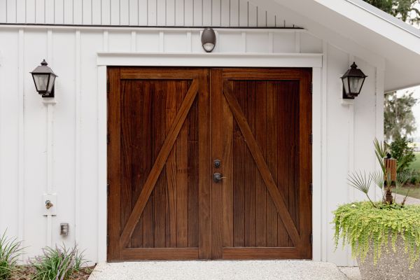 Door Restaining